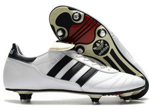 Chuteira de Trava Adidas copa world cup    