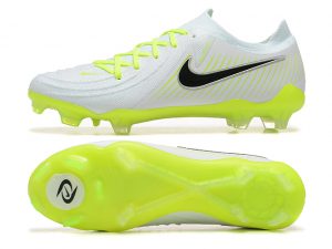 Chuteira De Campo NIKE PHANTOM LUNA ELITE Verde Neon e Branco